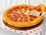 La Crunchy Cheesy Crust Lay’s en exclusivité chez Pizza Hut