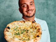 La Journée Mondiale de la Pizza célébrée avec l’un des meilleurs pizzaoïlos du monde Peppe Cutraro 