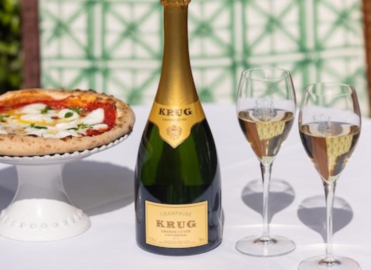 Arnaud Faye, chef au Bristol Paris et champion du monde de pizza, lance une offre pizza et champagne Krug 