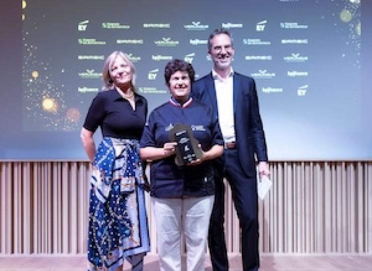 Anne Caron a séduit le jury du Prix EY de l'Entrepreneur de l’Année, et reçoit son Prix spécial.