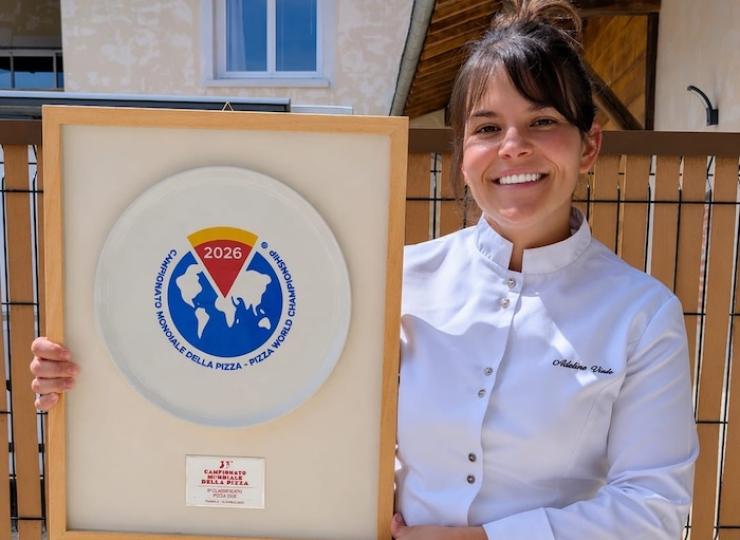 Adeline Viale médaille de bronze de Pizza a Due au Championnat du monde de  la pizza, à Parme
