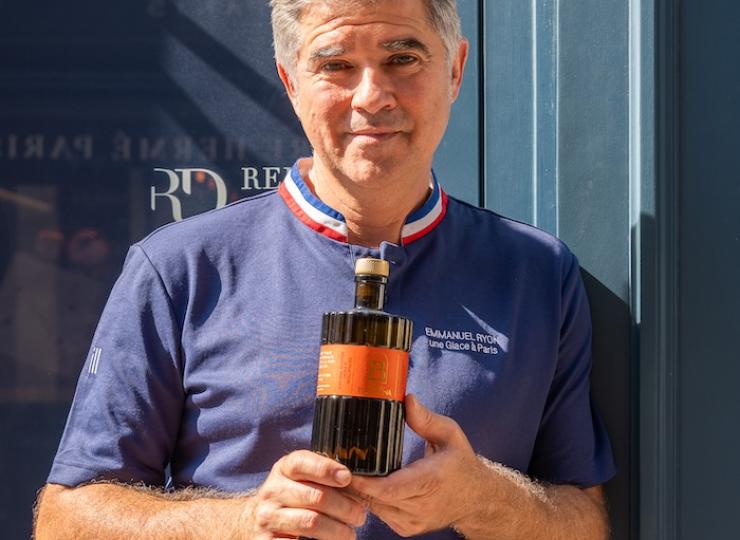 Emmanuel Ryon, MOF glacier et champion de France de pâtisserie crée une glace à l'huile d'olive Terra Byzacena