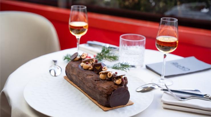 La bûche de Noël de l’Armani Café rend hommage à la nature