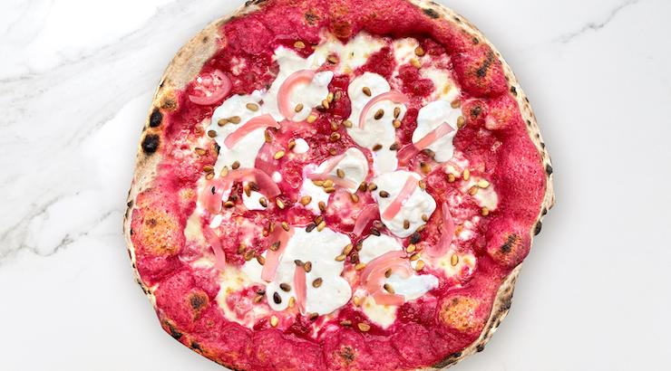 Pizza Cosy soutient Octobre Rose avec une pizza rose et gourmande