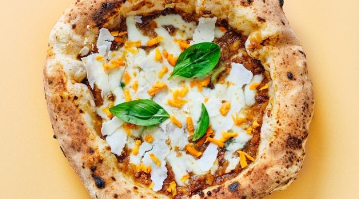 Peppe Cutraro: sa nouvelle Pizza Genovese célèbre la journée internationale de la cuisine italienne 