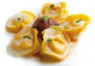 Tortellini au parmesan liquide, confiture de vinaigre balsamique 