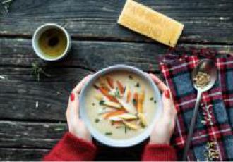 Soupe de haricots blancs et croûtes de parmesan